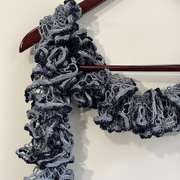 Women’s Fashion Scarf - Picture 2 of 3